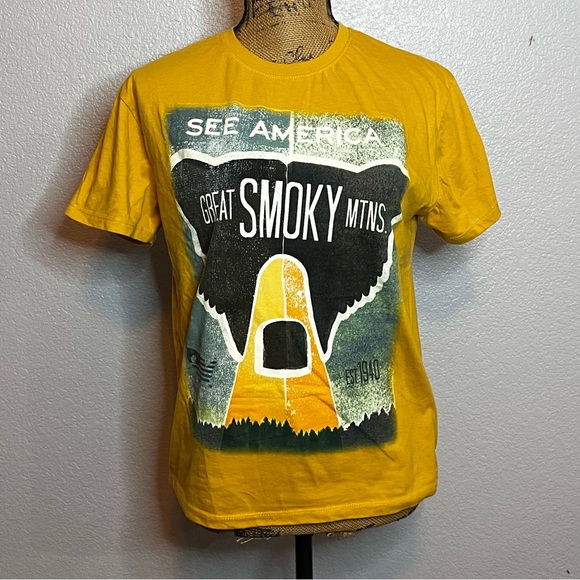 Great Smoky Mountains Shirt Womens Size Small Yellow Creative Action Network Tee - Picture 1 of 4